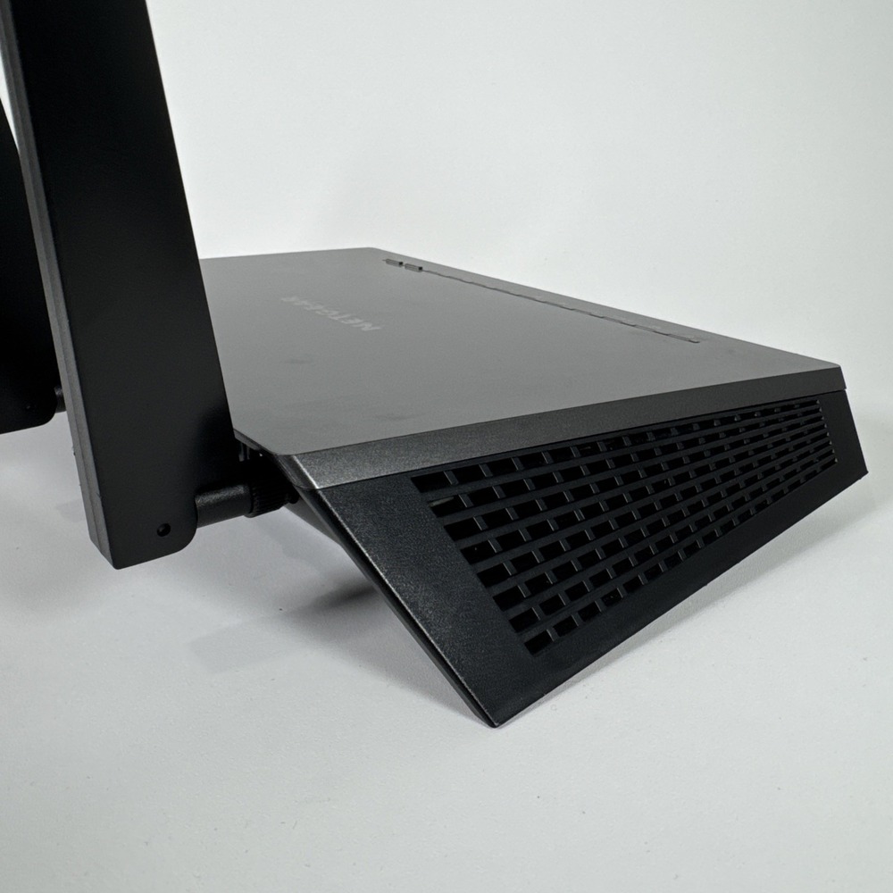 Netgear‎ Nighthawk AC9100 R7000 - Picture 14 of 16